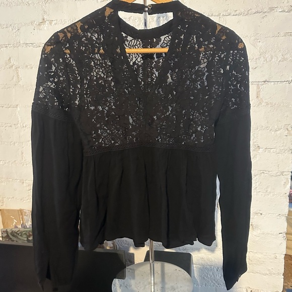 Forever 21 Tops - Forever 21 Black Whimsigoth Peplum Long Bishop Sleeve Mesh Top Size Small